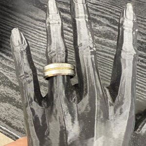 Elegant Silver and Gold Men's Ring